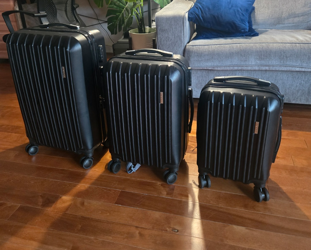 3-Piece Rockland Luggage Set - Black