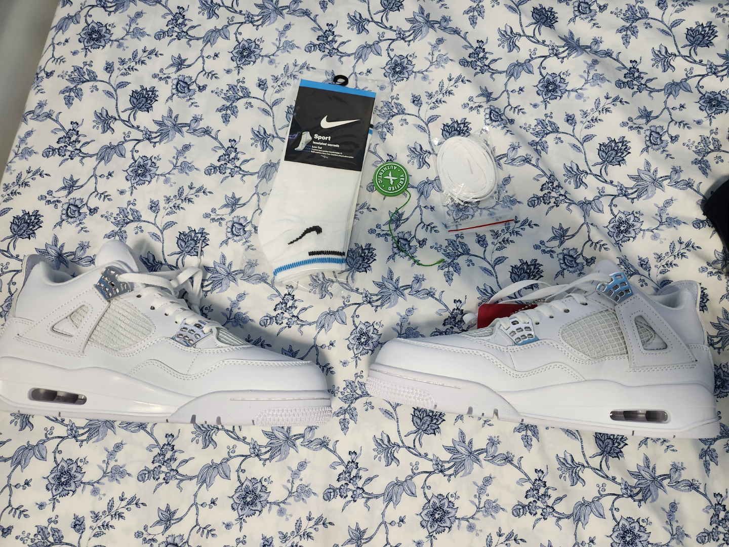 Air Jordan 4 Pure moneys - photo 3