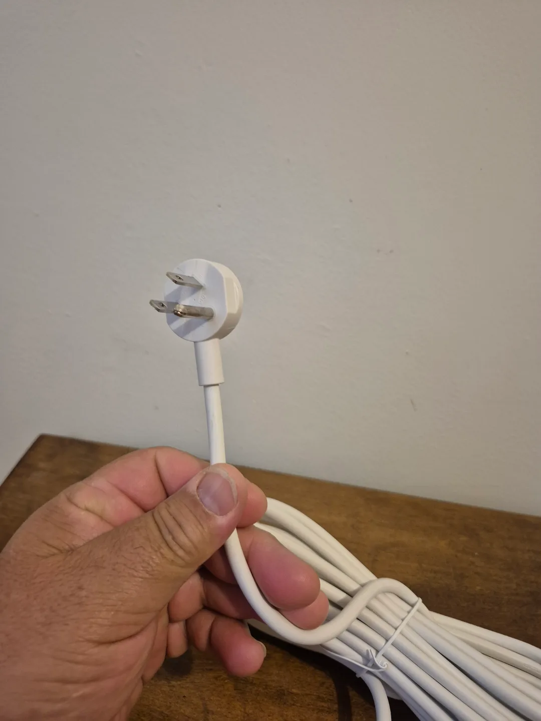 power bar with 3 USB Ports image indicator(5)