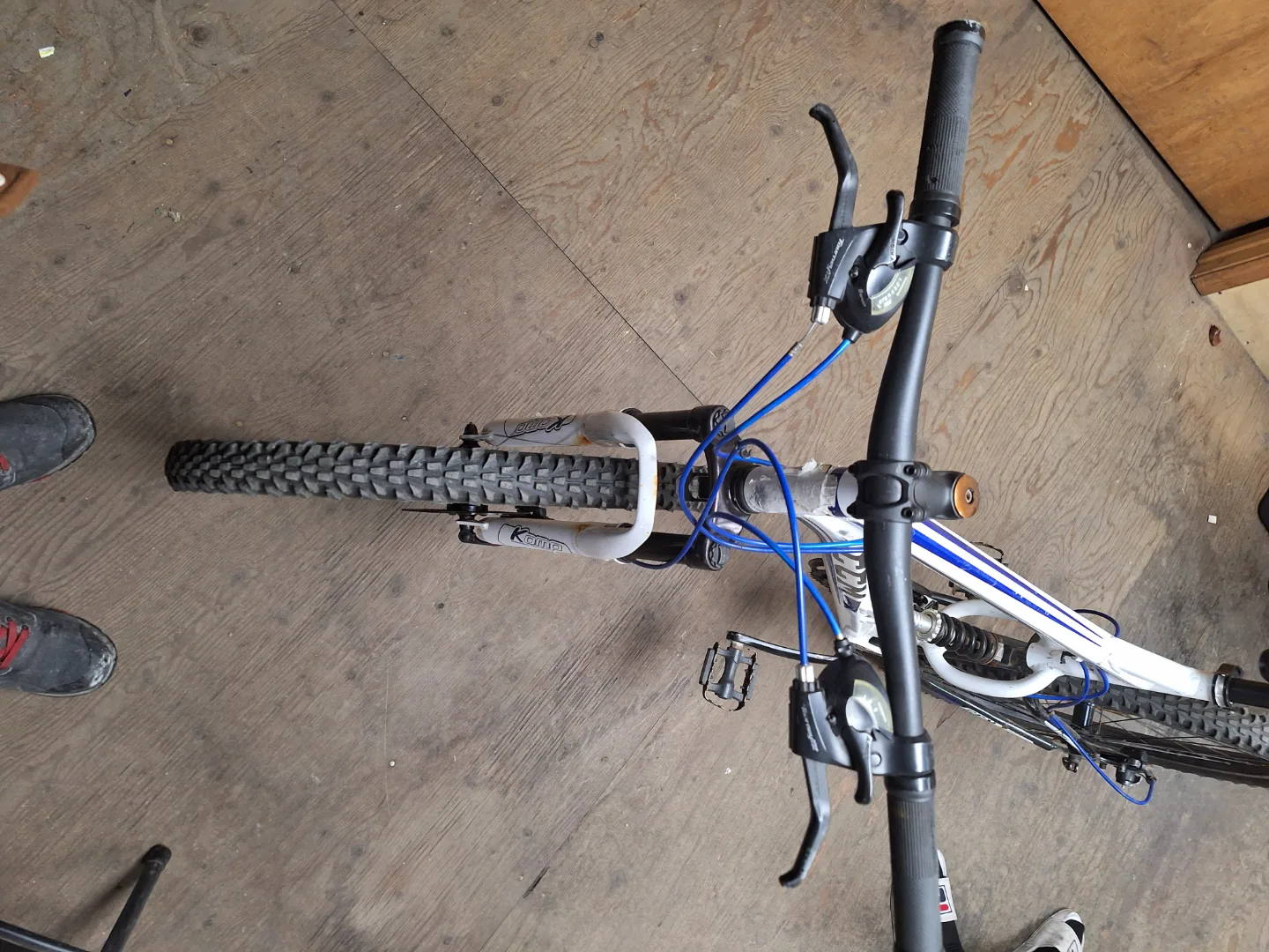 CCM A1000 Mountain Bike image indicator(4)