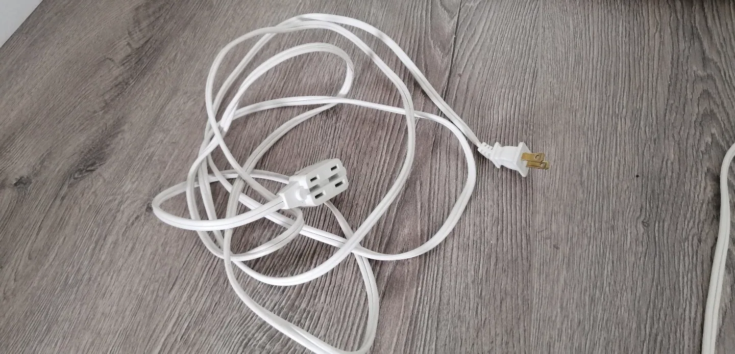 White 3-Outlet Extension Cord (10 feet long) thumbnail