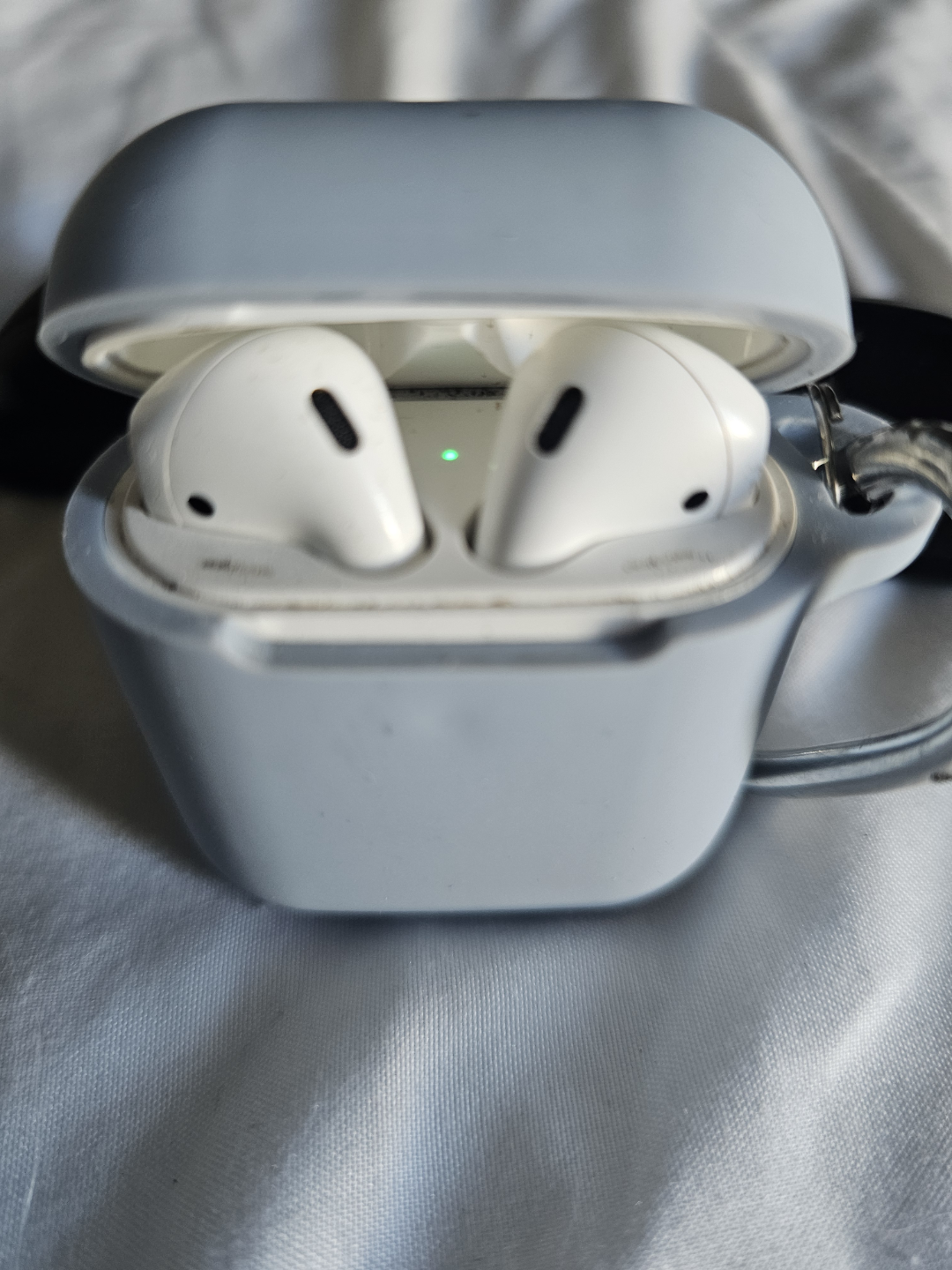 Apple AirPods Gen 2