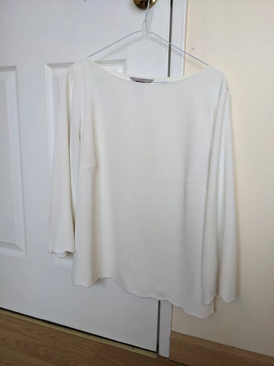 H&M Women's White Blouse thumbnail