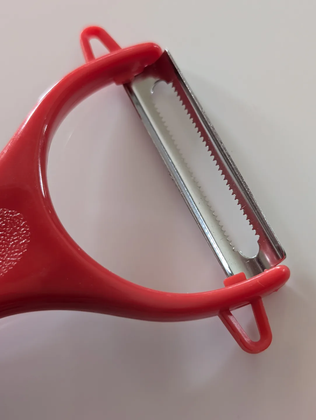 Brand New Ergonomic Vegetable Peeler image indicator(5)