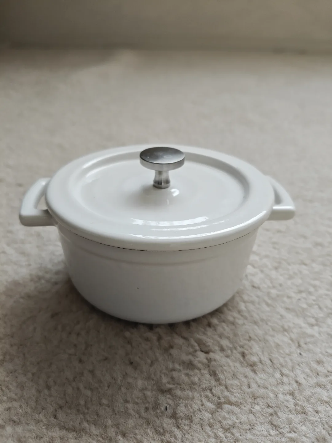 Small White Enamel Cast Iron Pot with Lid thumbnail