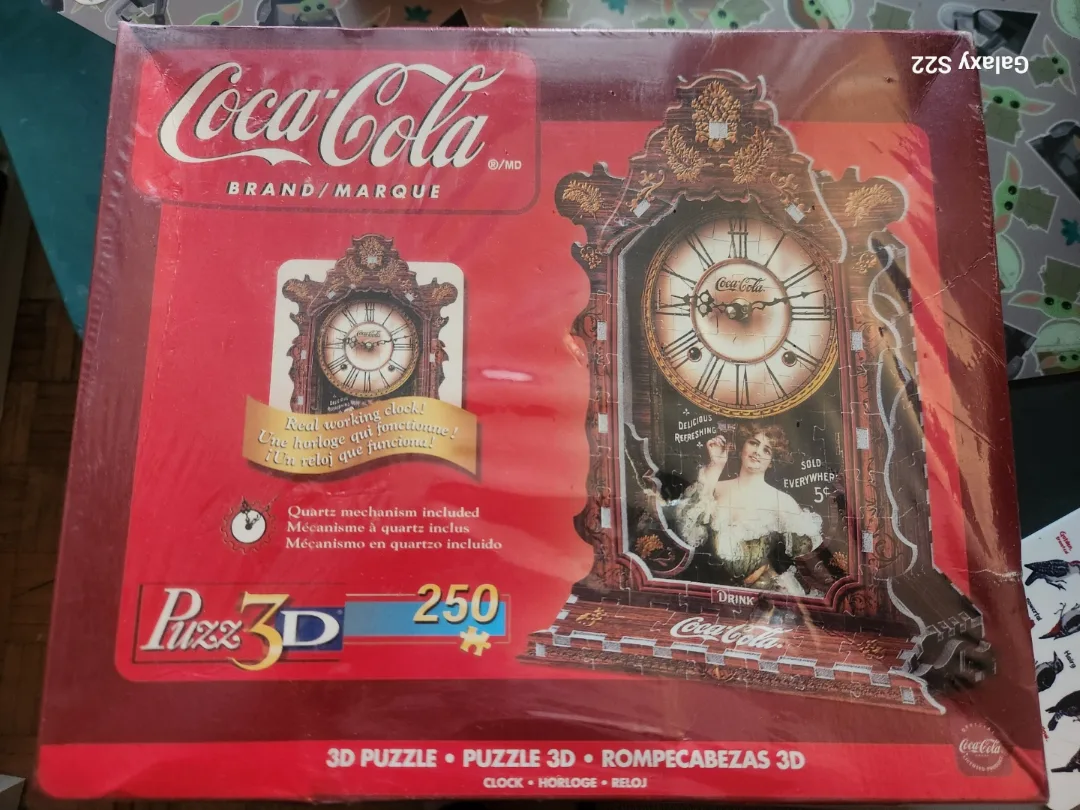 Coca-Cola 3D Puzzle Clock - 250 Pieces thumbnail