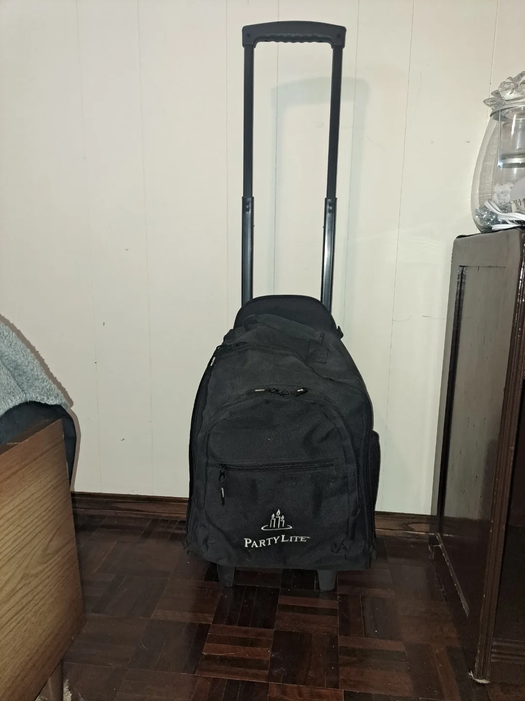 PartyLite Rolling case- Black thumbnail
