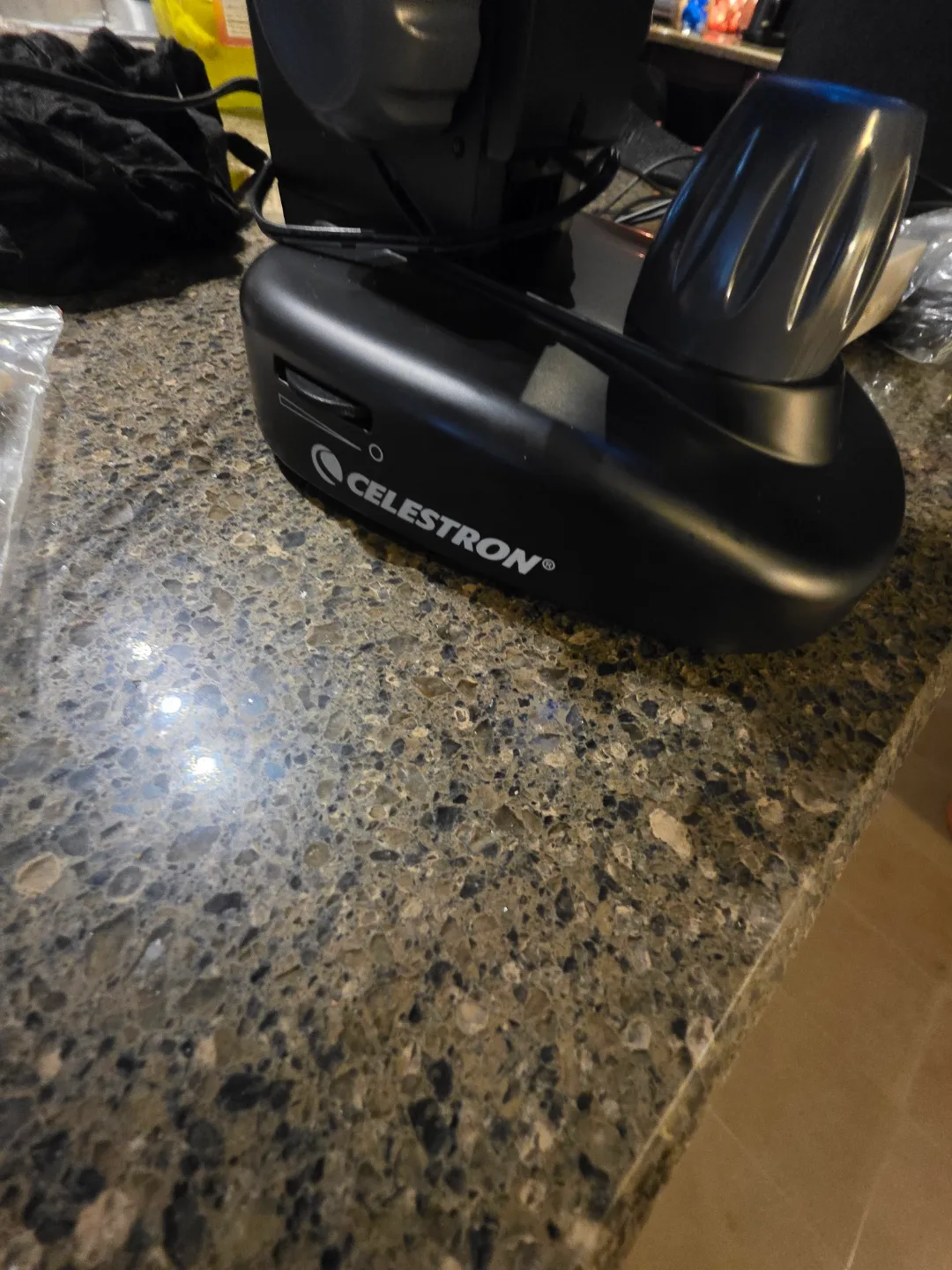 Celestron LCD Digital Microscope image indicator(3)