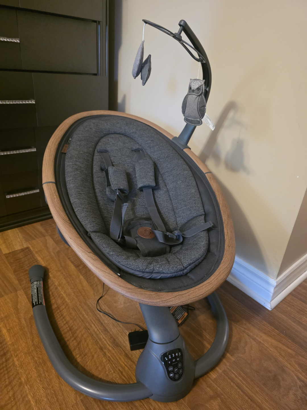 MaxiCozy Cassia swing (similar to 4Moms)