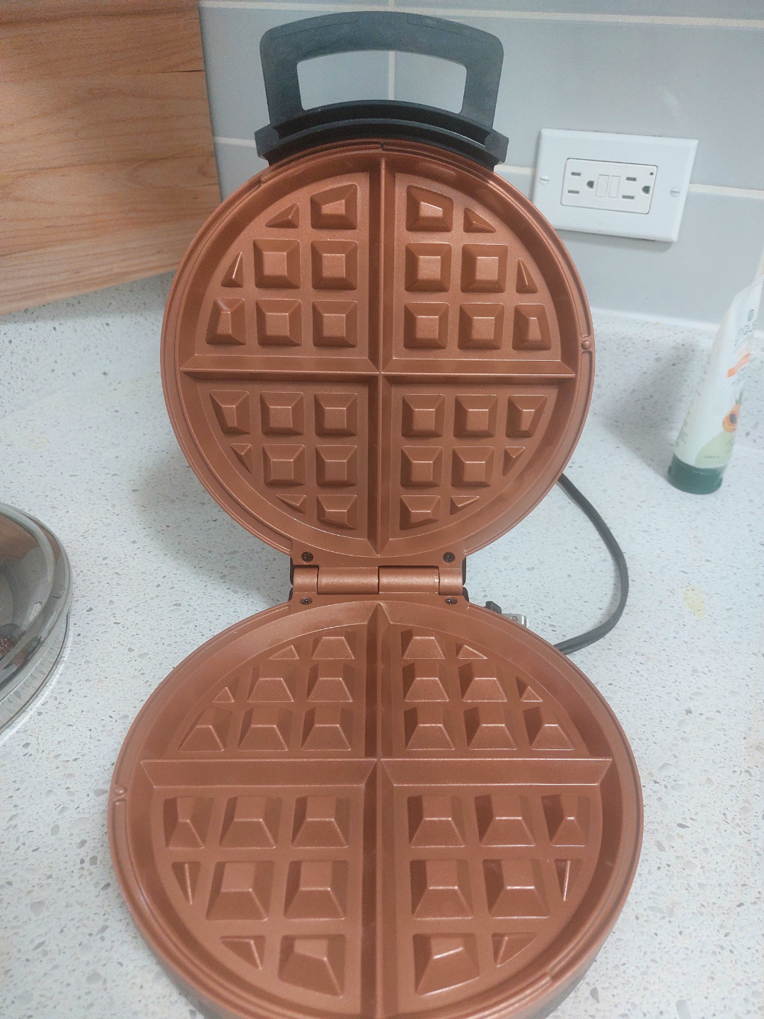 Hamilton Beach Round Waffle Maker