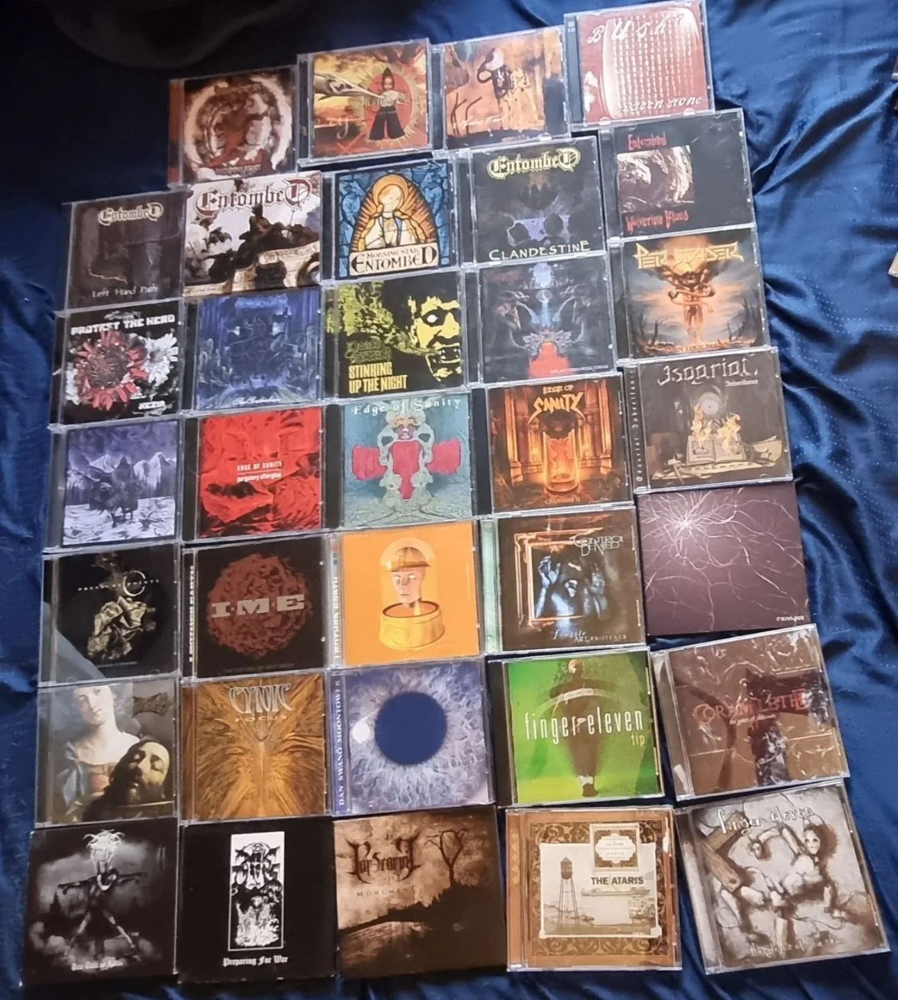Huge Metal CD Collection -  Over 100 CDs! image indicator(2)