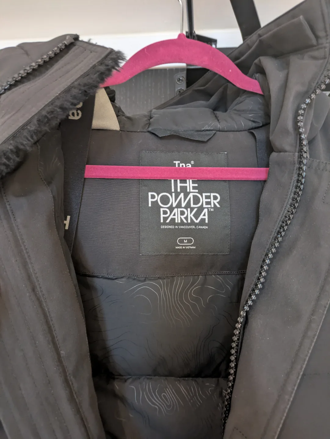 Tna The Powder Parka - Size Medium image indicator(2)