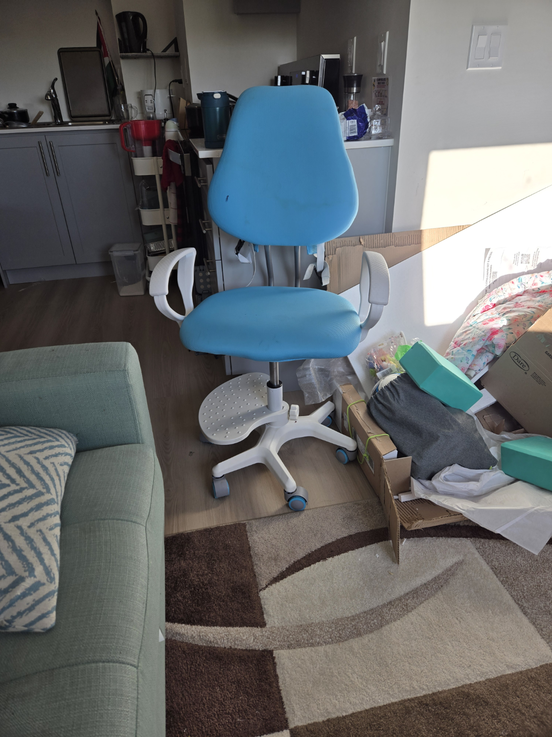 Kids' Ergonomic Chair - Blue