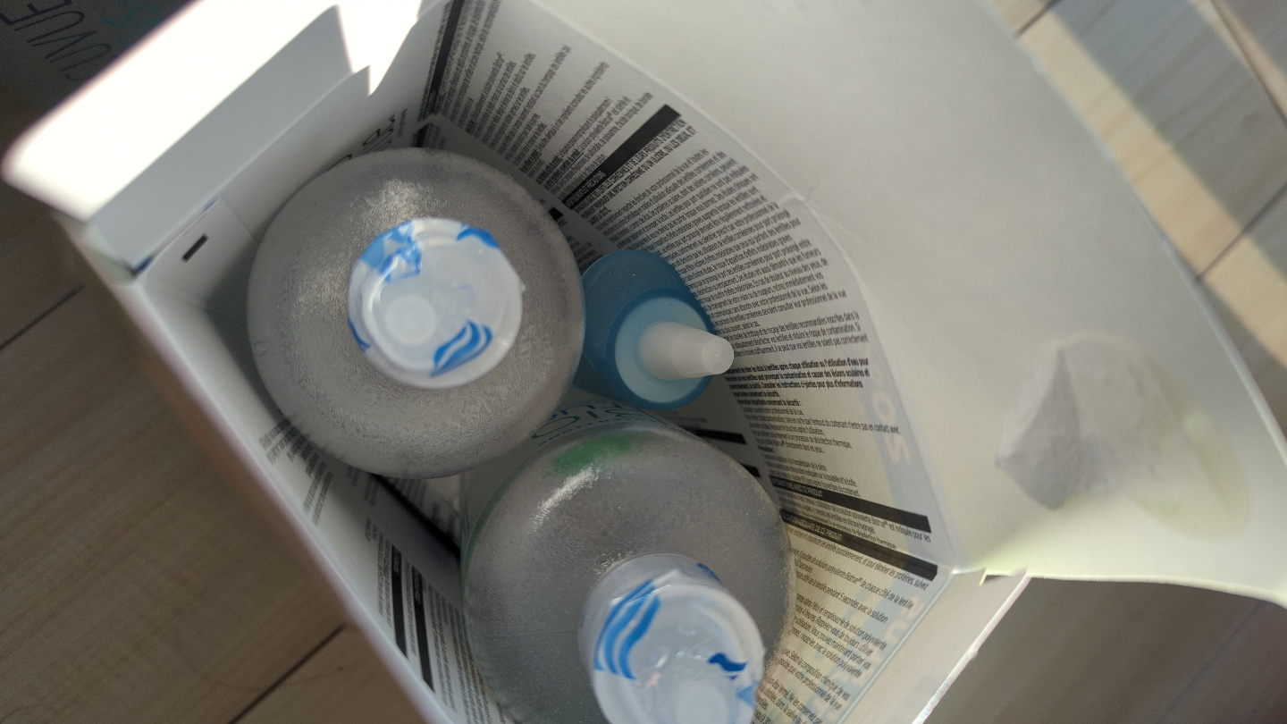 Acuvue Oasys HydraLuxe 1-Day Contacts - photo 4