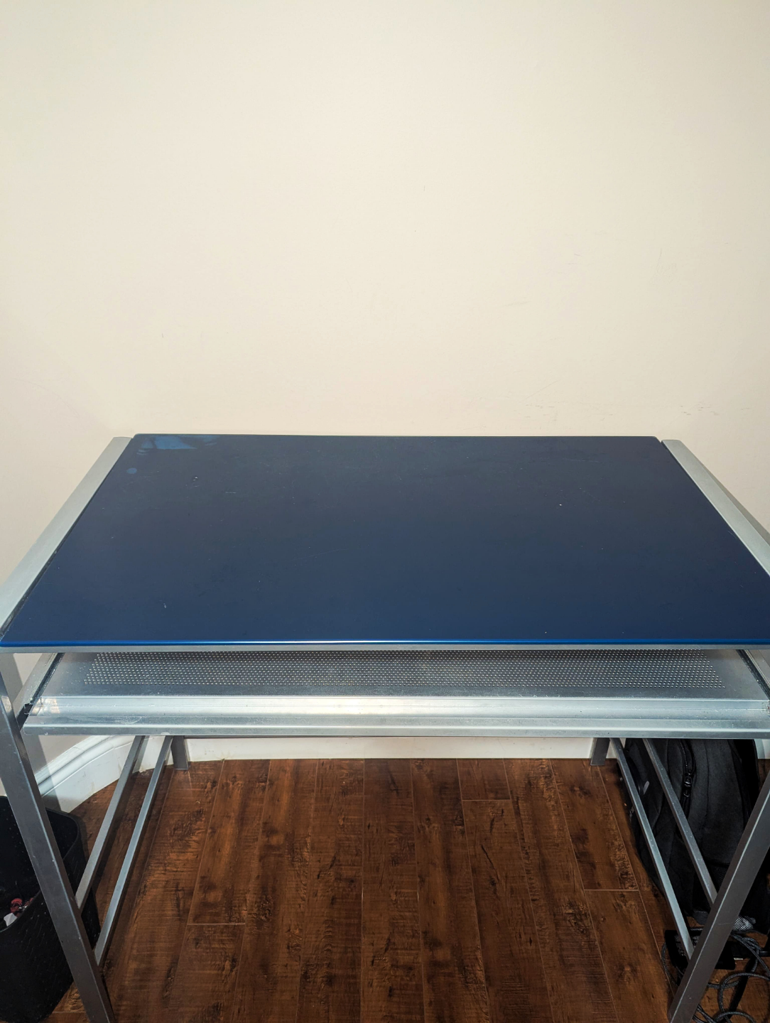 Computer Desk - Move out sale! - photo 2