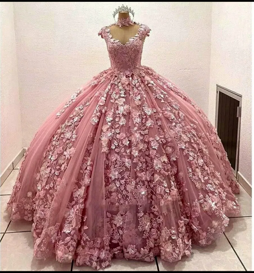 Stunning Blush Pink Quinceañera Gown thumbnail