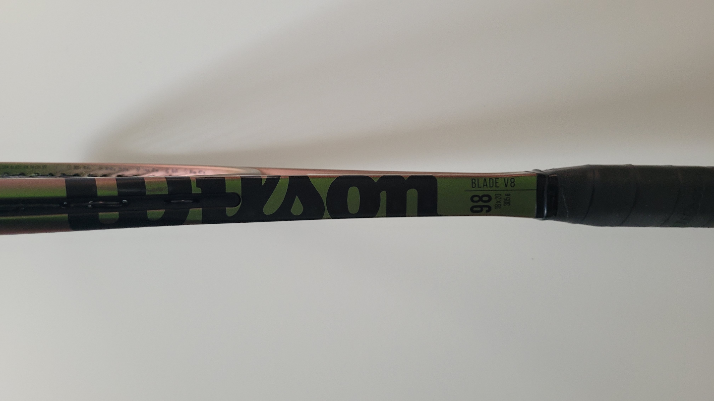 Wilson Blade V8 98 Tennis Racquet - photo 3
