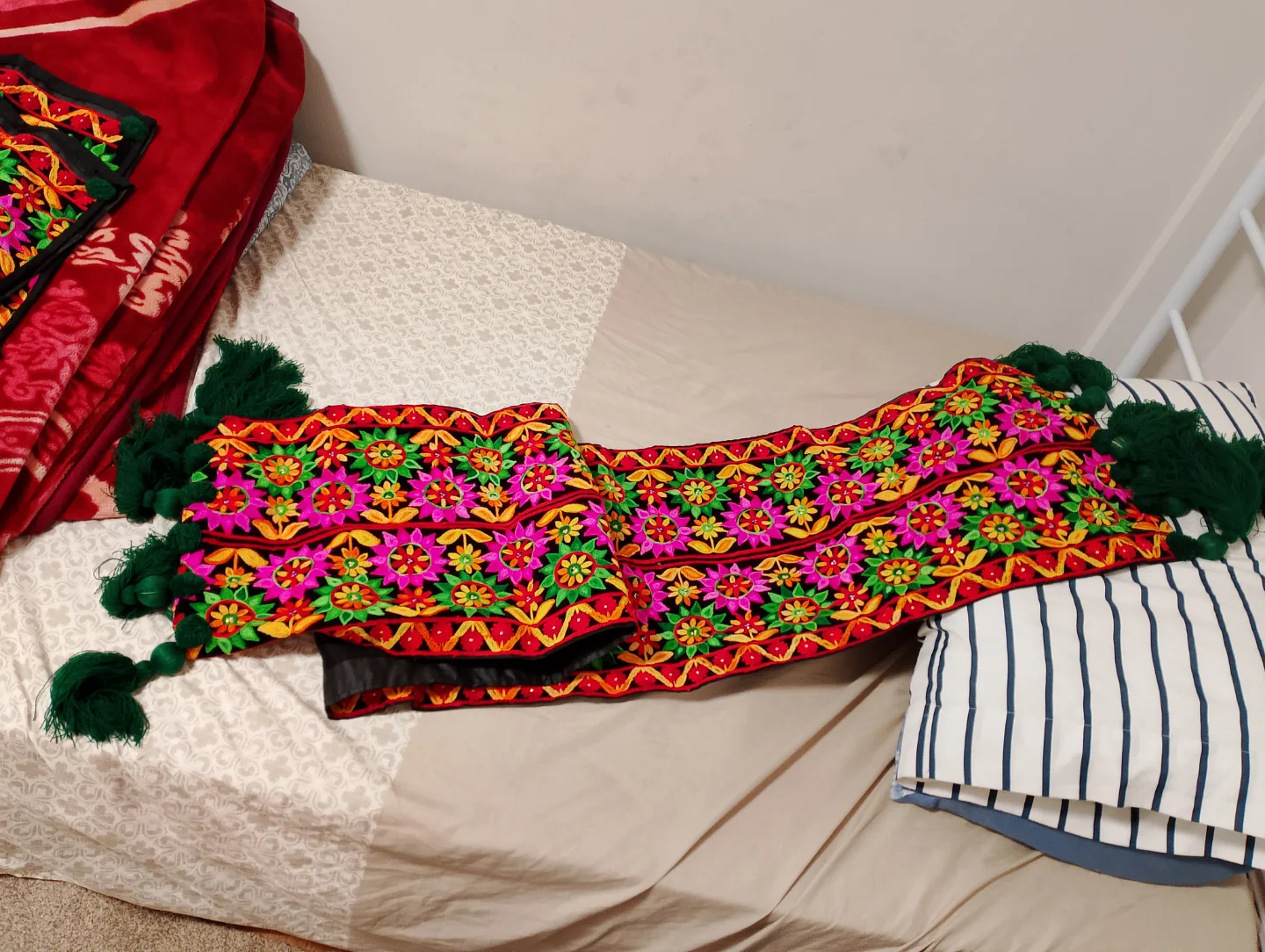 Moving sale Hand-Embroidered Table Runner or Wall Hanging image indicator(3)