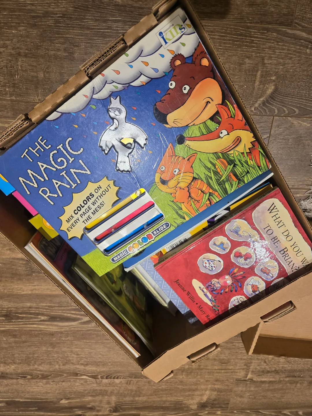 Box of Children's Books image indicator(2)