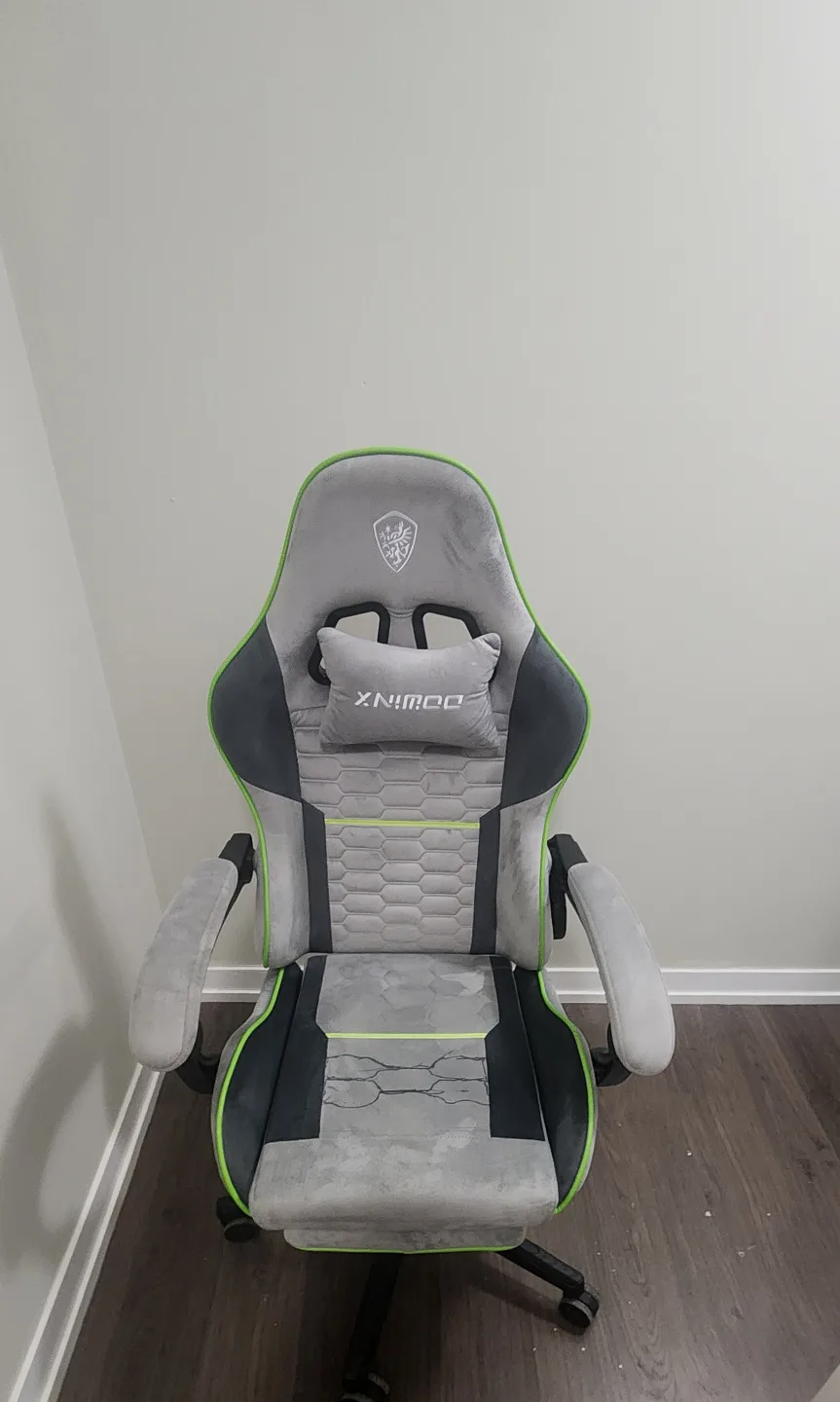 X-NIMOO Gaming Chair with Footrest thumbnail