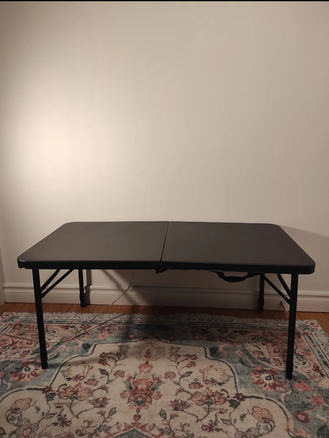 Foldable Table thumbnail