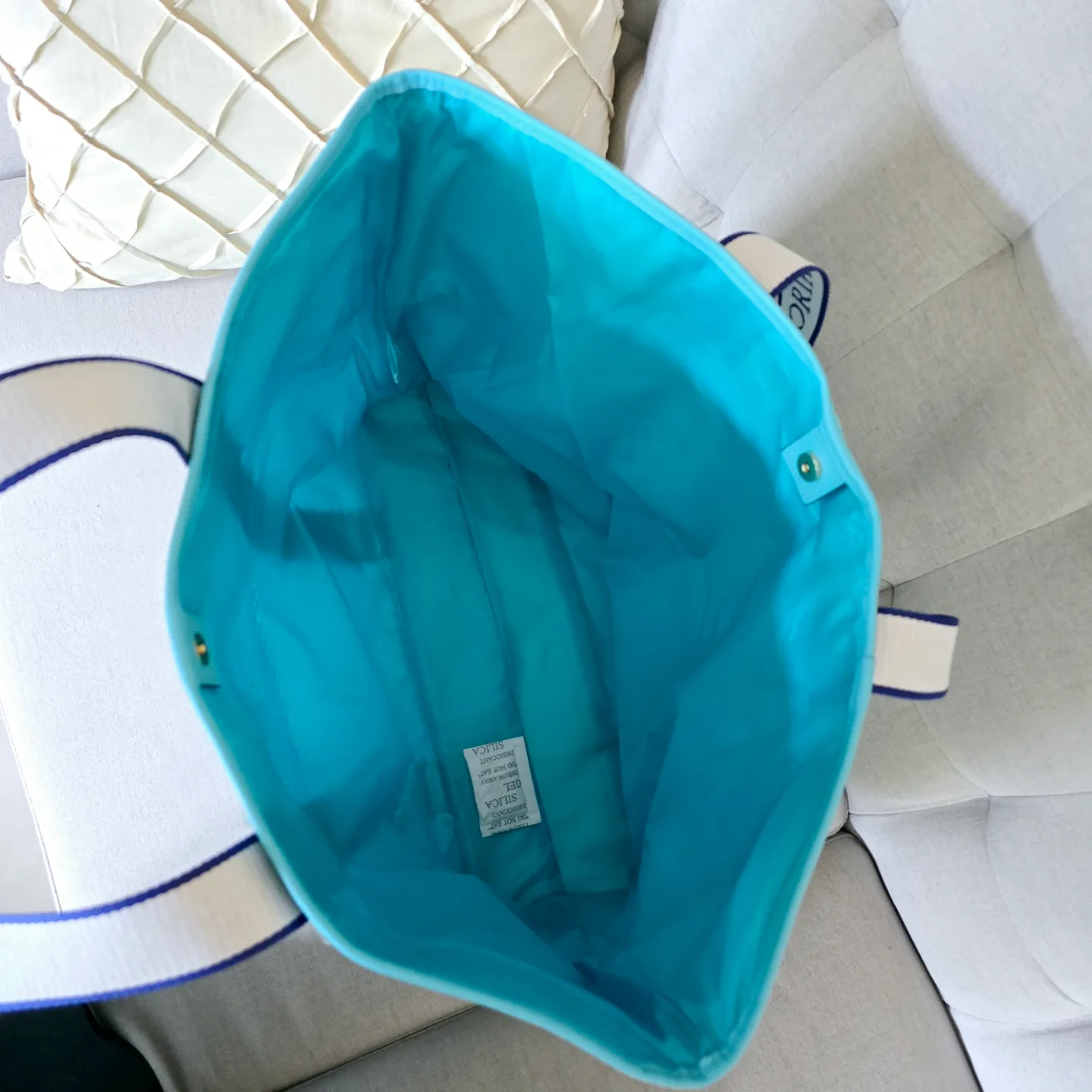 New Victoria's Secret Crochet Tote Bag - Turquoise image indicator(4)