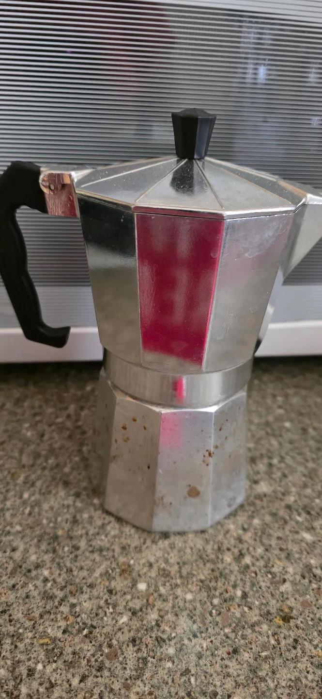 Aluminum Coffee Maker thumbnail