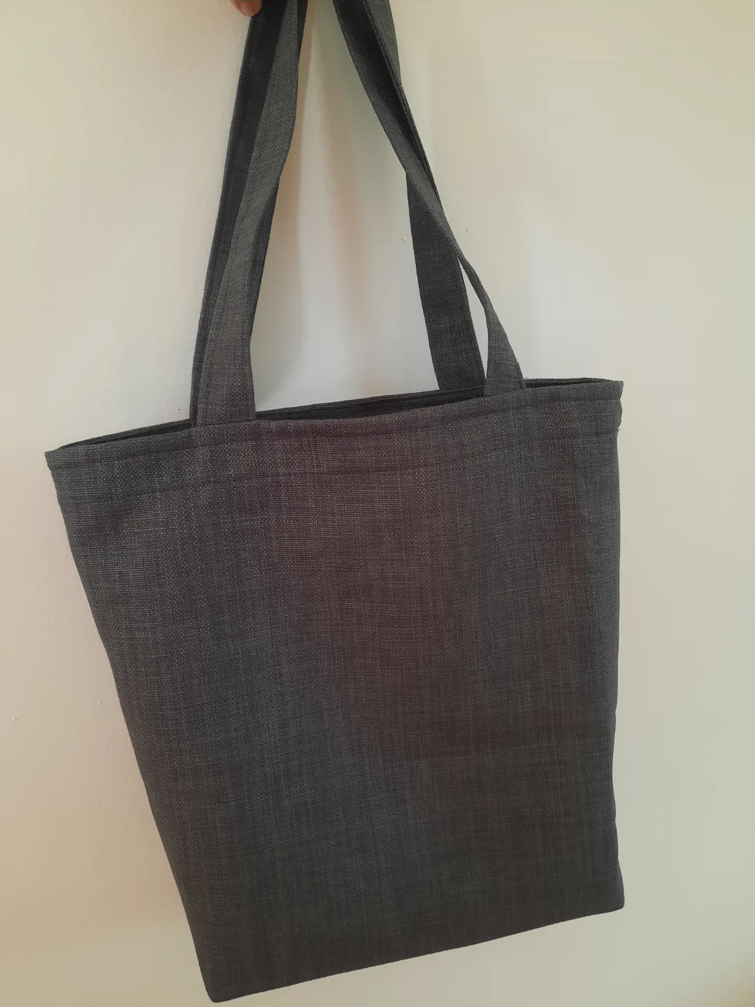 Hand Bag with Zipper Pocket and zipper closure also image indicator(2)