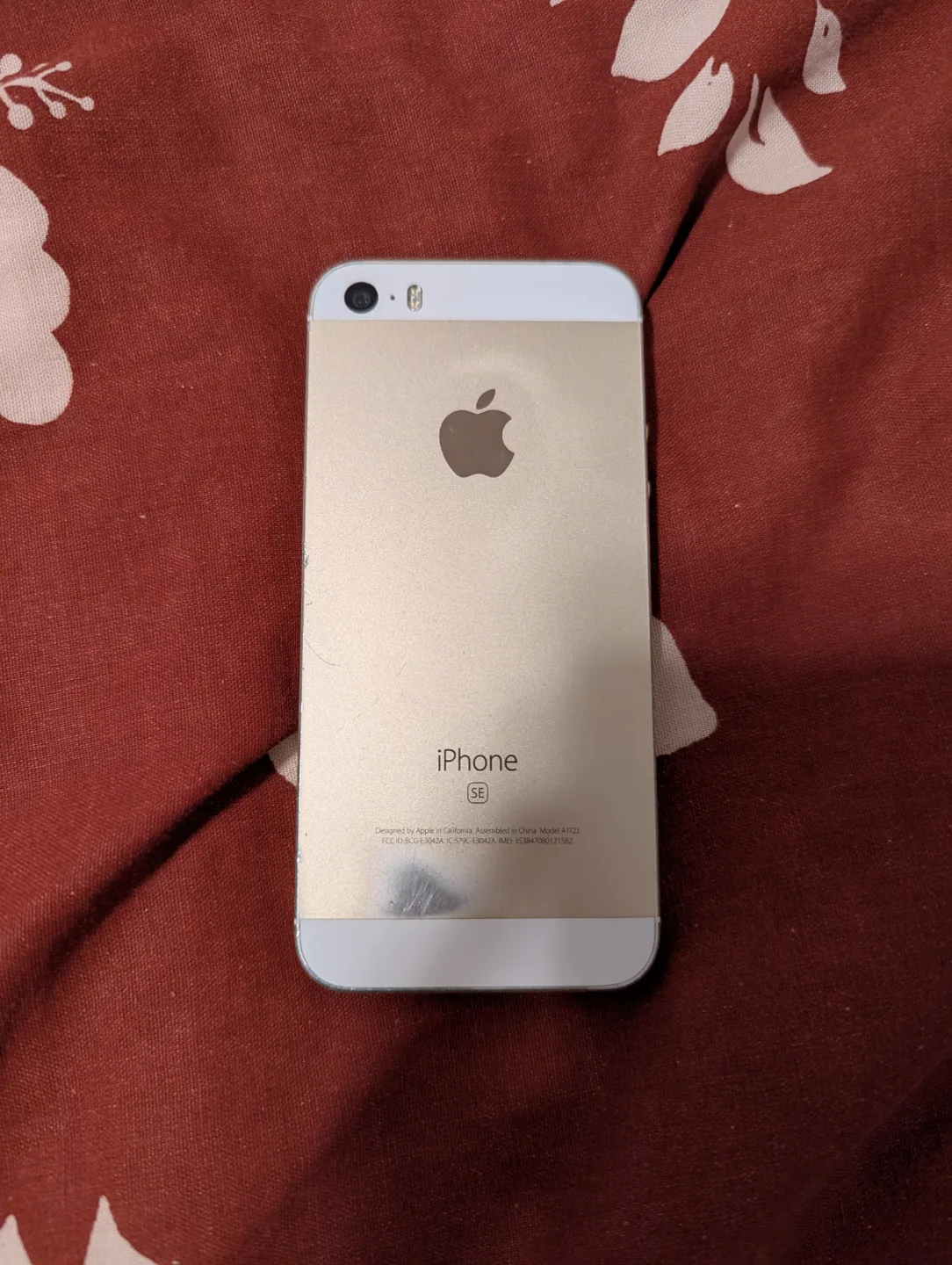 iPhone SE (1st Generation) - 16 GB - Gold (Read Description) image indicator(7)