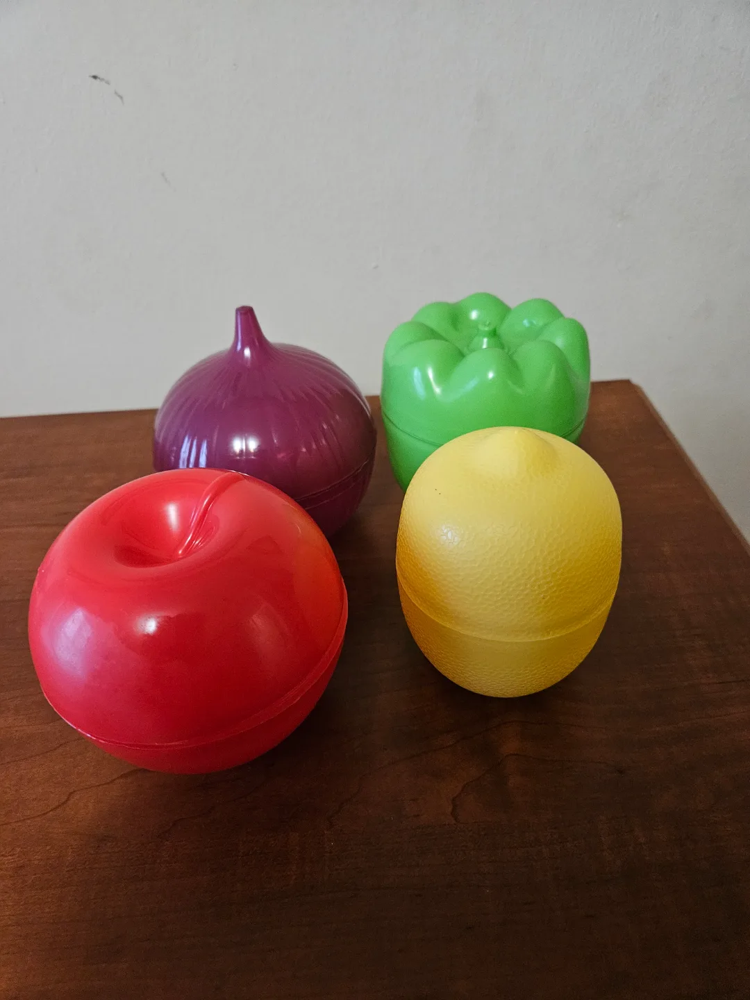 Set of Plastic Fruit and Vegetable Containers thumbnail