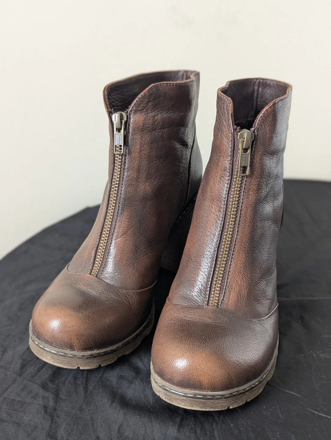 Brown Leather Ankle Boots thumbnail