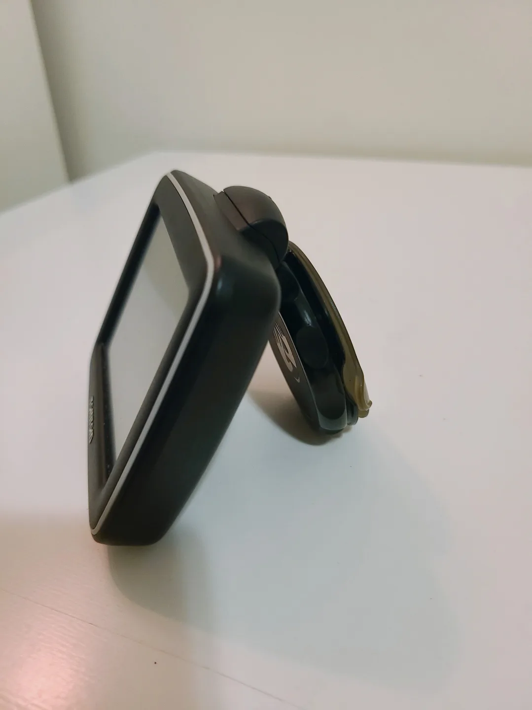 TomTom Black GPS Device image indicator(3)