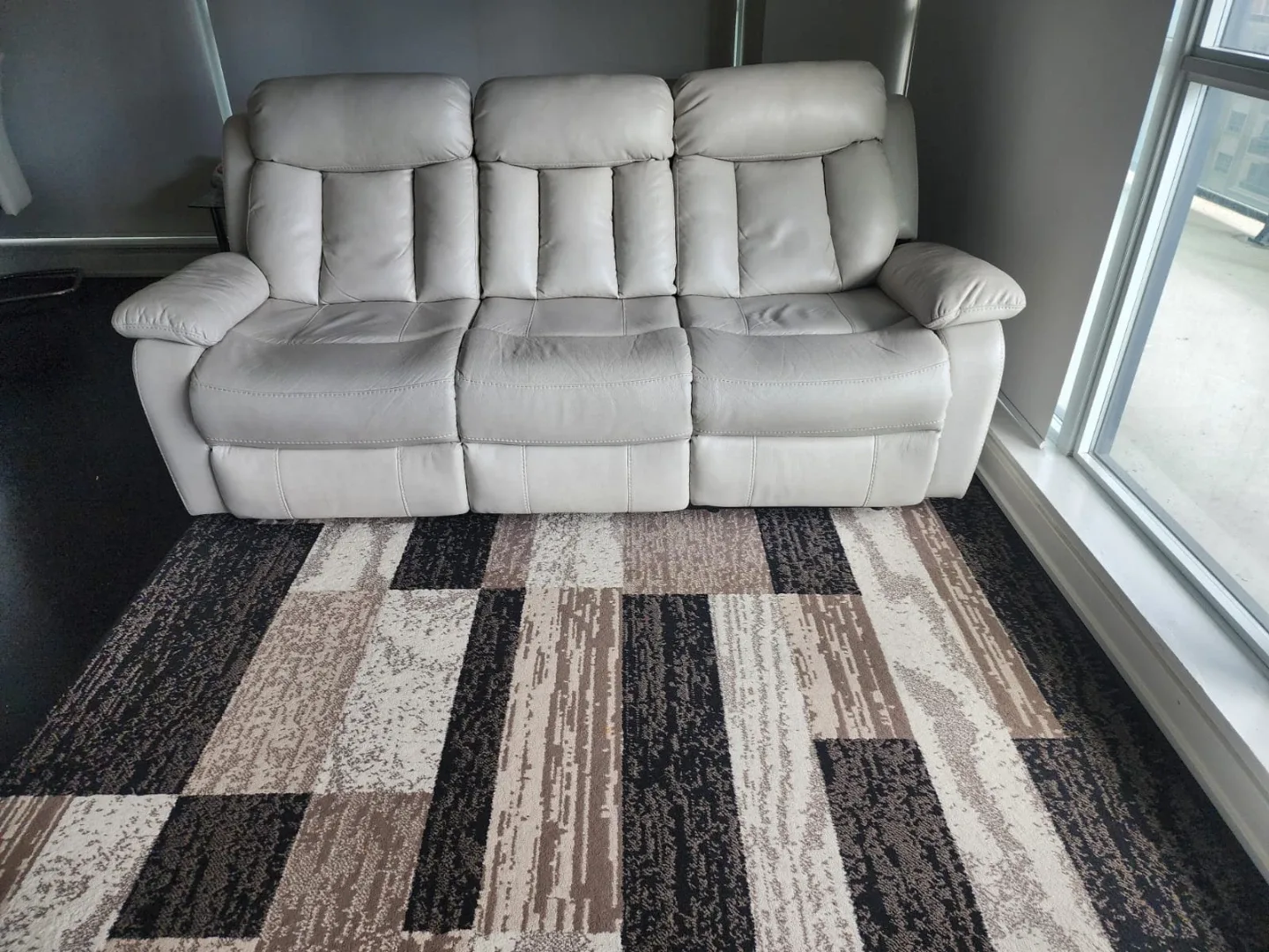 Sofa 3 Seater Pull Recliner thumbnail