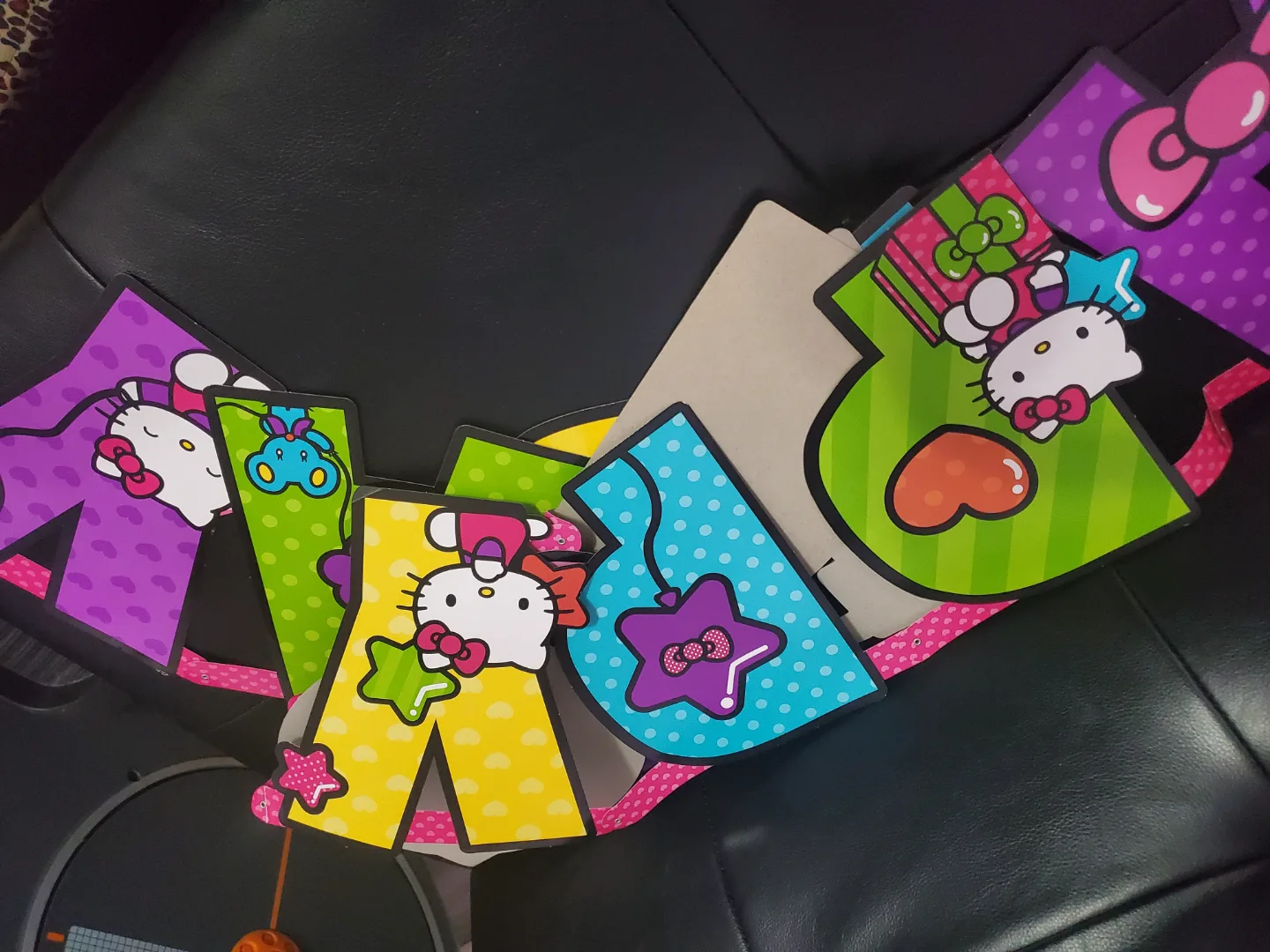 Hello Kitty 12th Birthday Banner (#freecycle) image indicator(5)