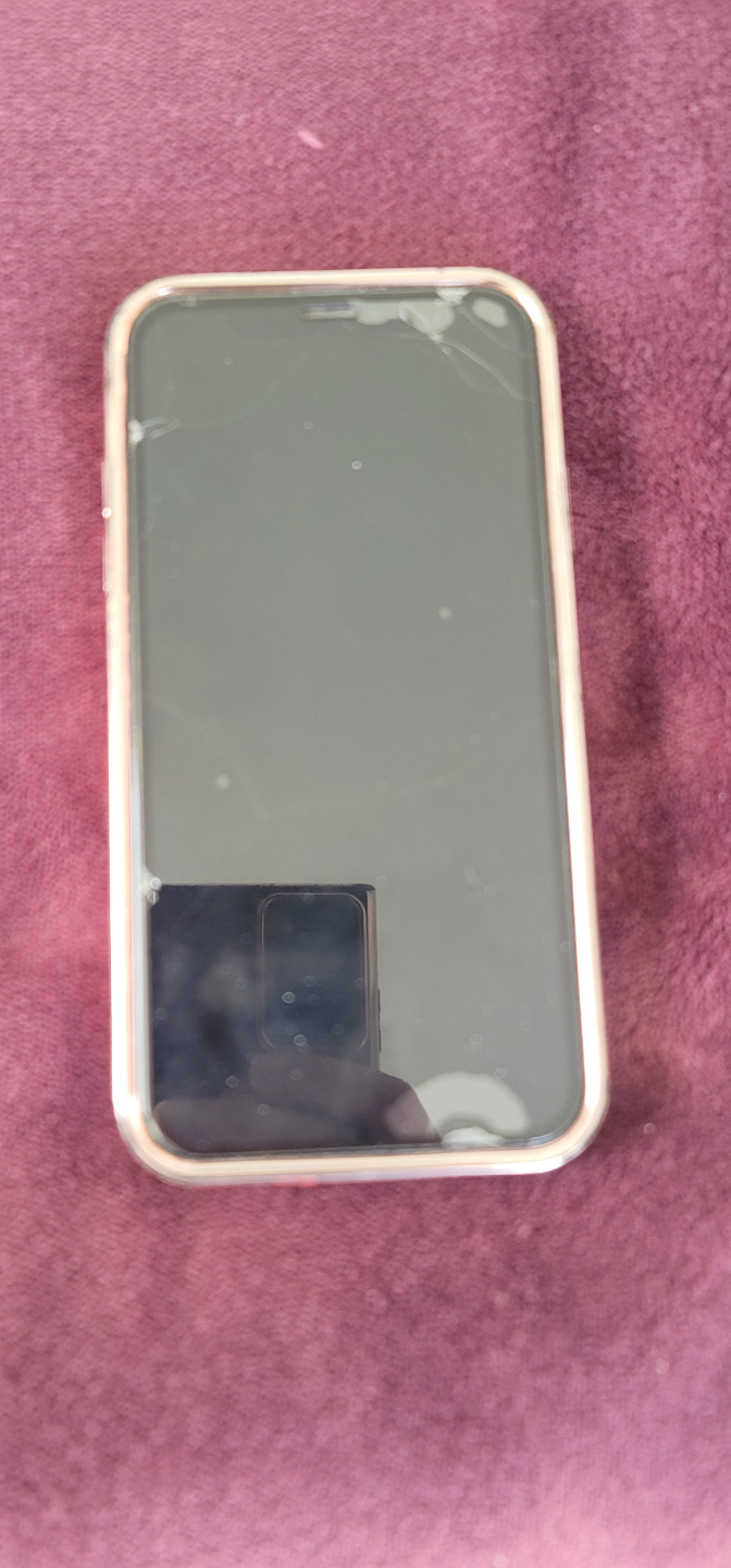 iPhone XR - Red - Used 64GB