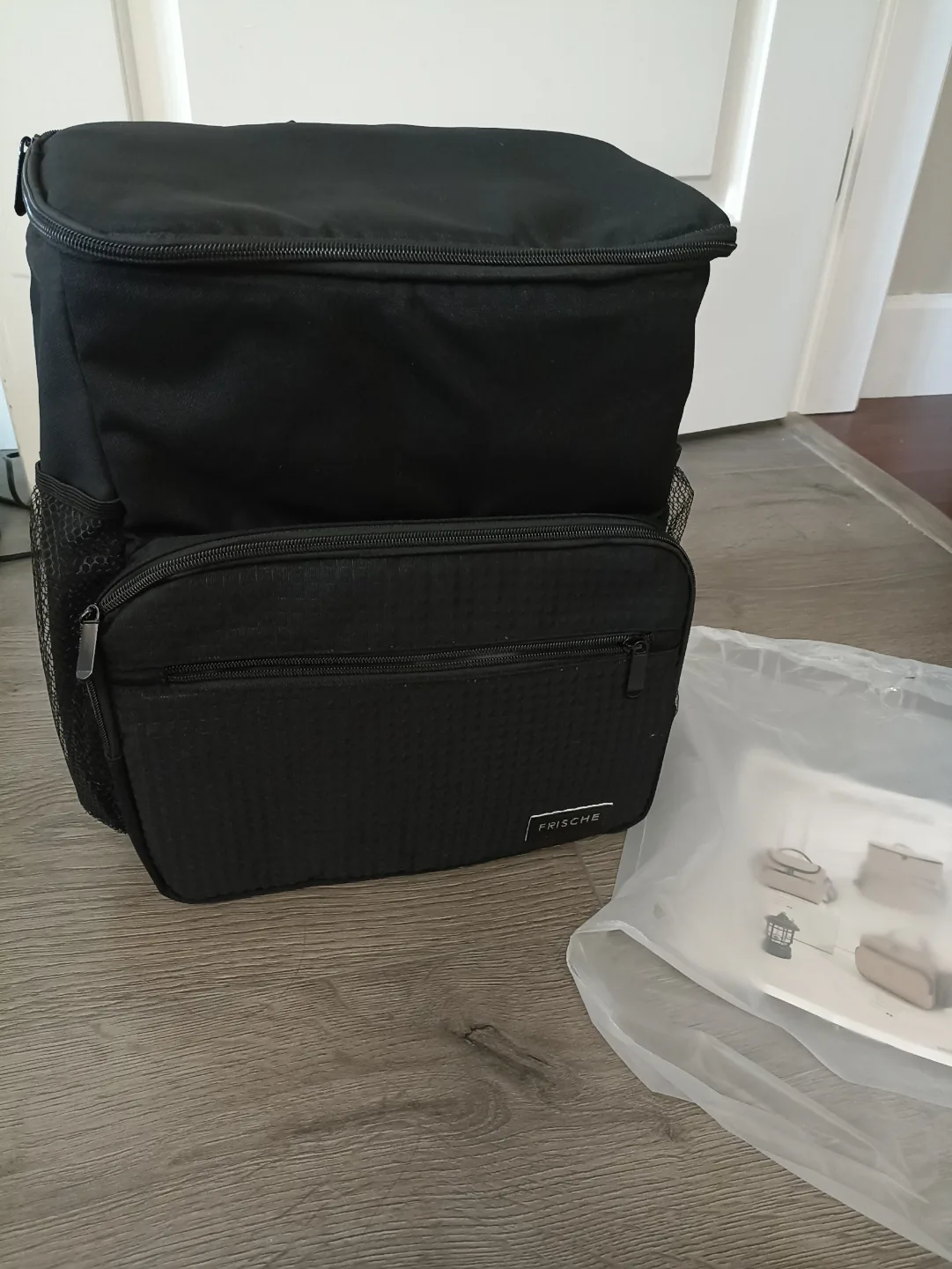 New Frische Insulated Lunch Backpack - Large Capacity Cooler Bag image indicator(6)