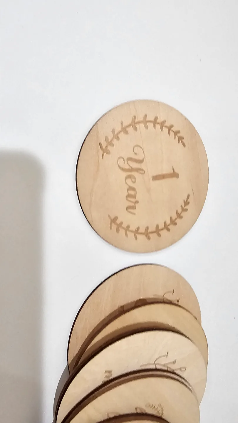 Wooden Milestone Baby Monthly Photo Prop Set image indicator(2)