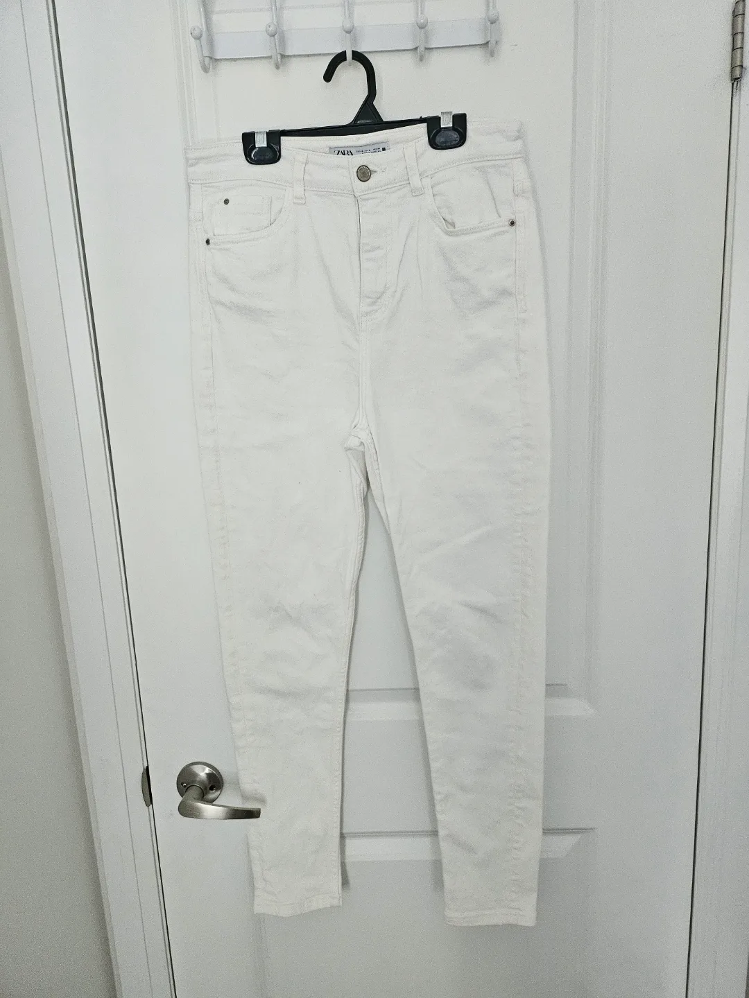 Zara White Denim stretch Jeans - Size 8 thumbnail