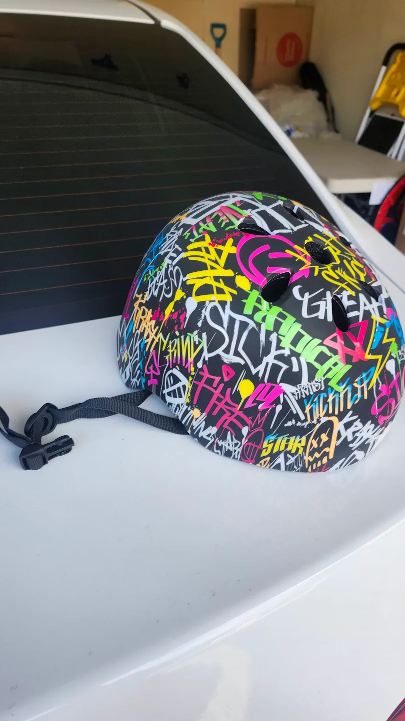 Kids' Crash Helmet - Size Medium - Graffiti Design image indicator(6)