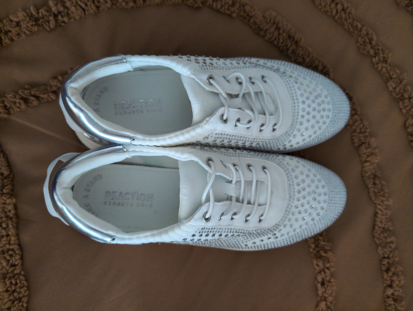 Kenneth Cole Reaction gym shoes