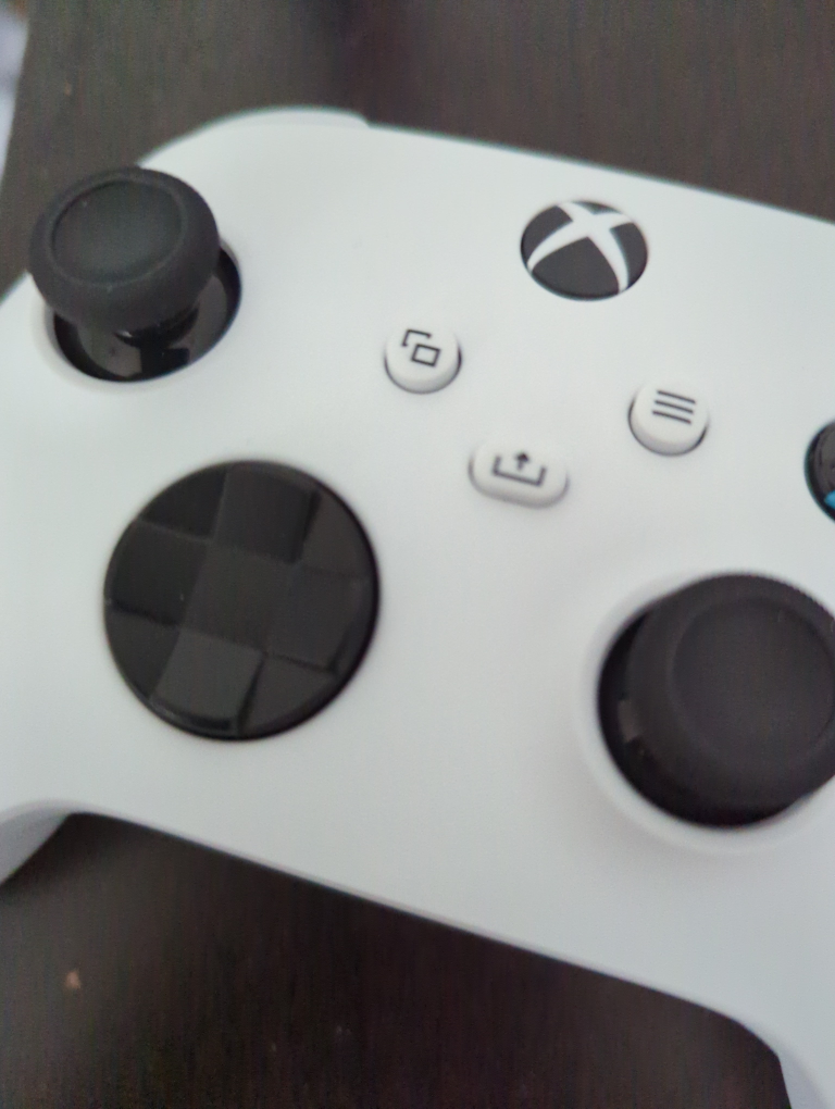 Brand new Xbox controller - photo 4