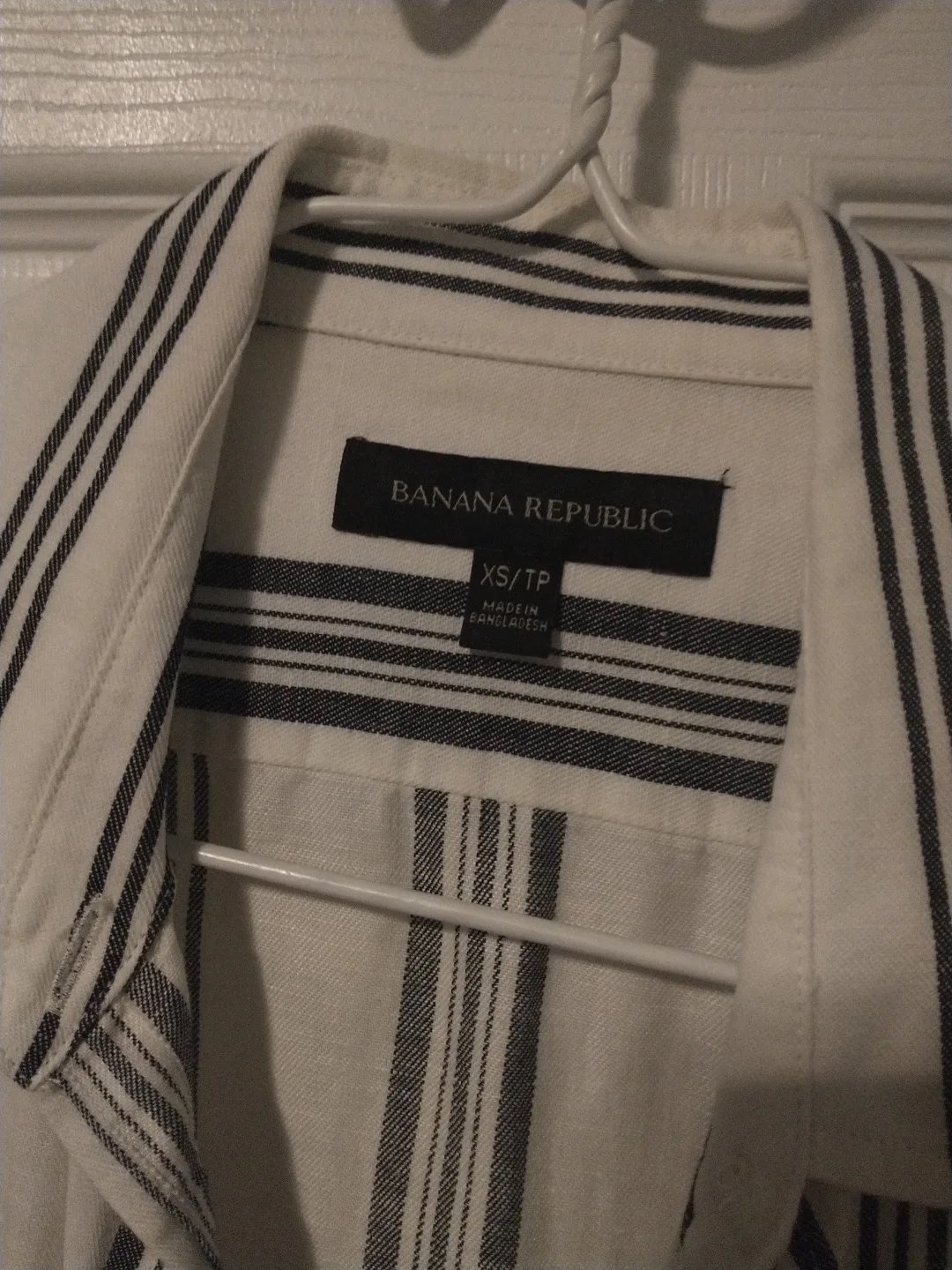 Banana Republic white and dark blue striped button up shirt image indicator(2)