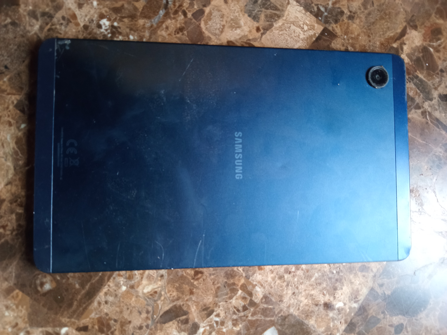 Samsung Galaxy Tab A 8.0 like new $220 - photo 3