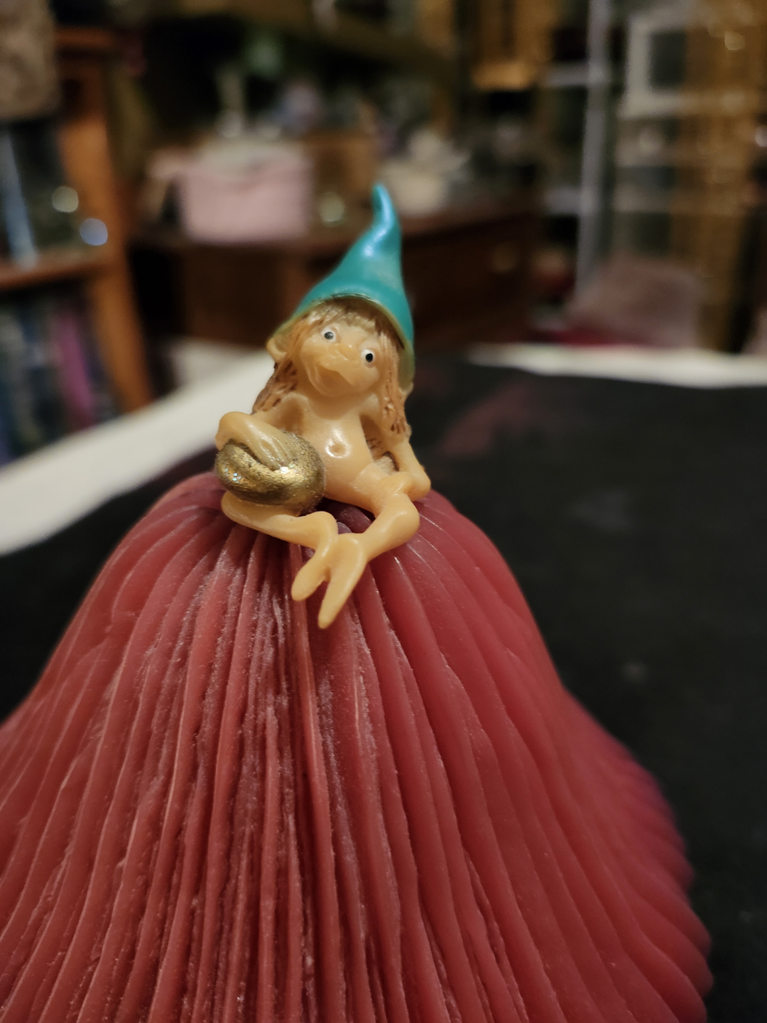 Mushroom Lamp with Gnome Figurine - photo 2