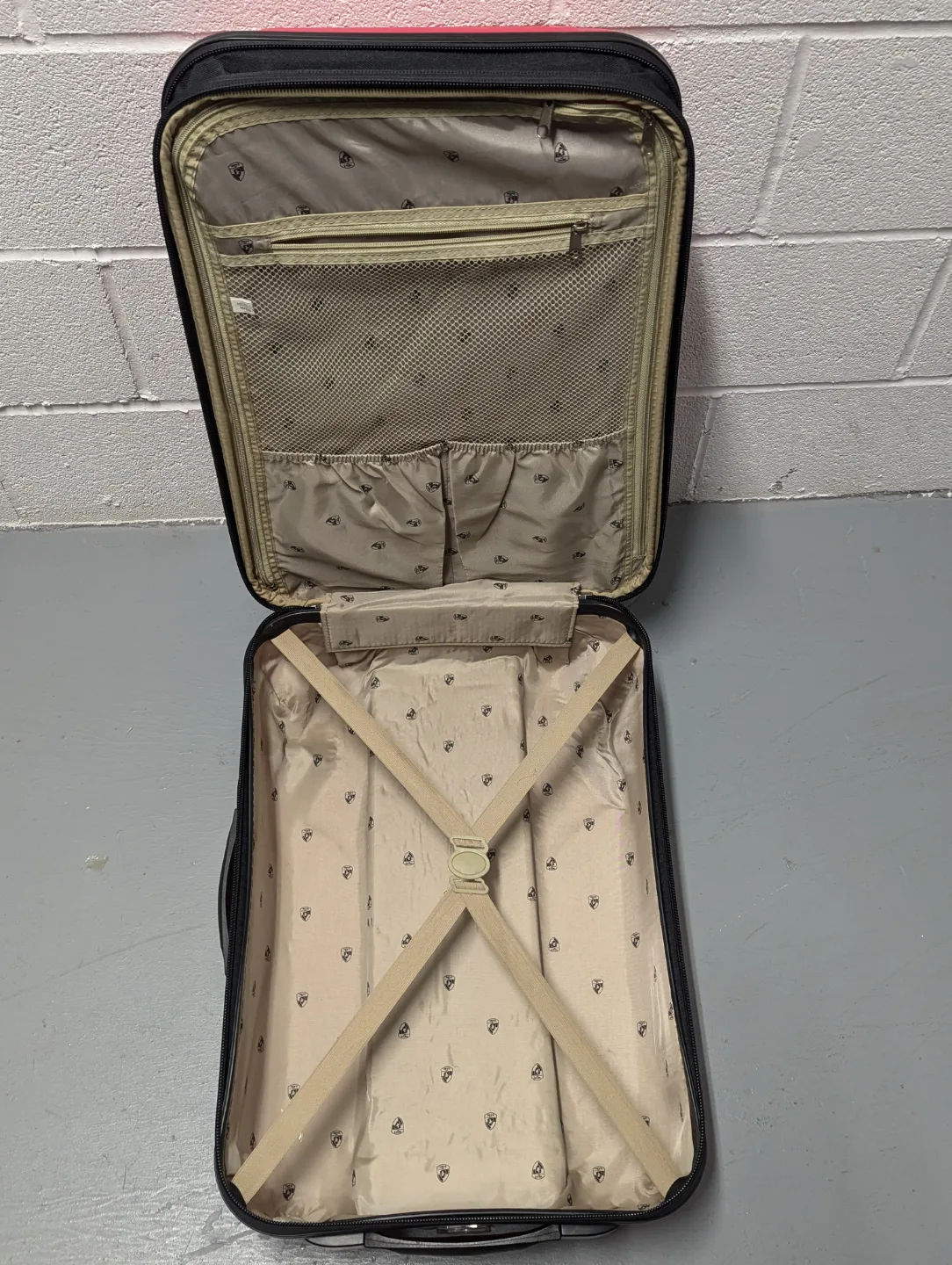 Heys Luggage Two-wheeler 21" Pink image indicator(6)