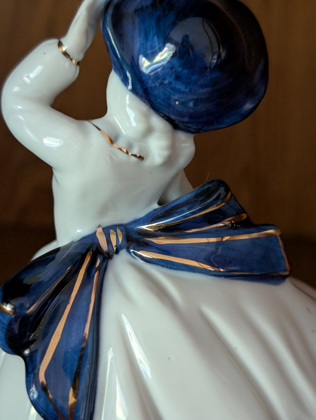Vintage Porcelain Figurine of Dancing Girl - photo 2