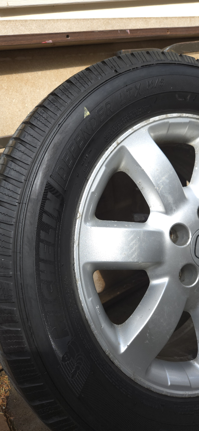 Set of 4 Honda CR-V alloy rims with tires - photo 4