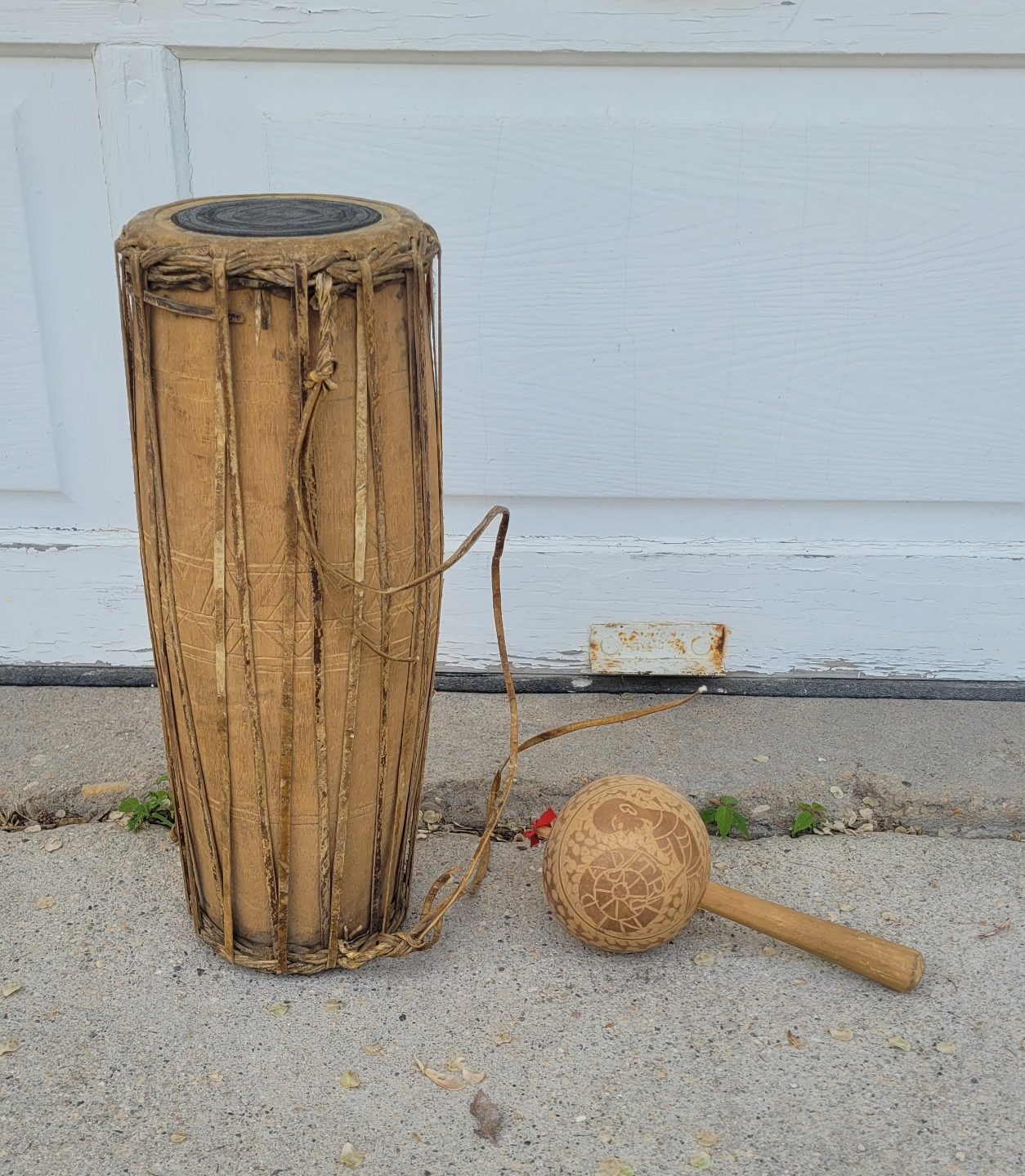 Klong Khaek Drum & Maraca.