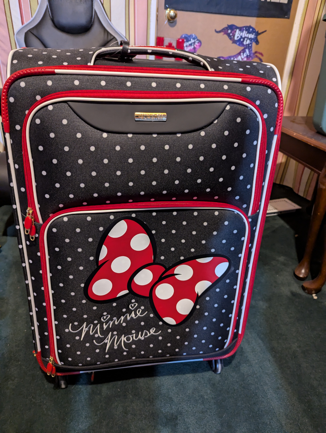 NEW Minnie Mouse Luggage