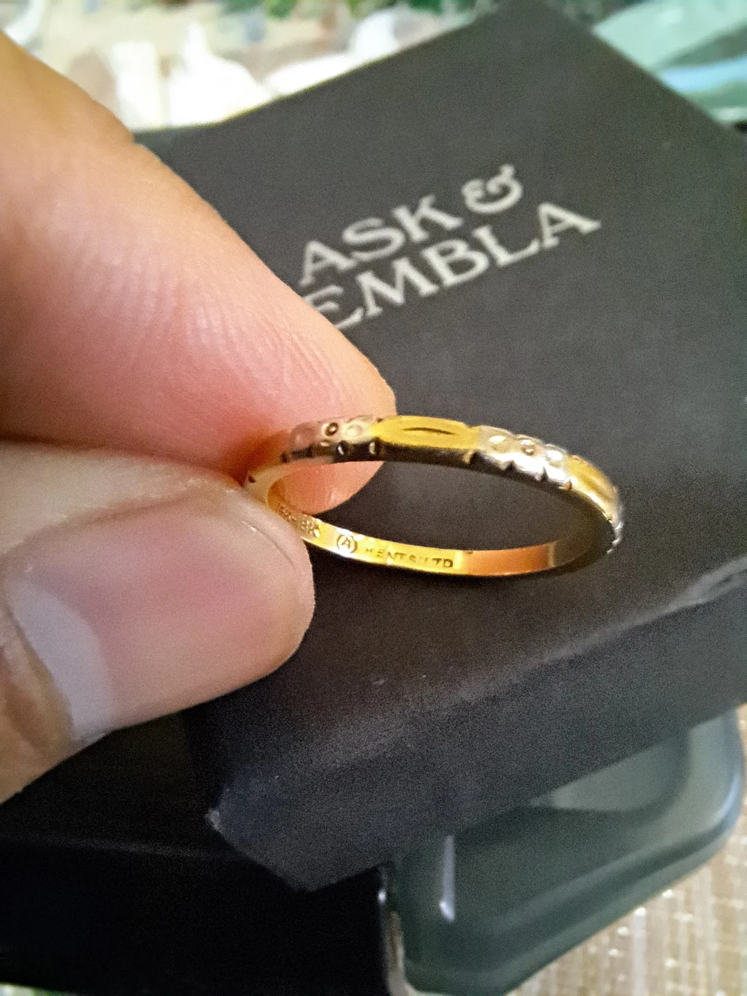 14K Gold Band Ring image indicator(2)